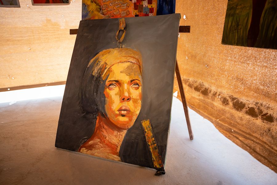 A painting o a woman.