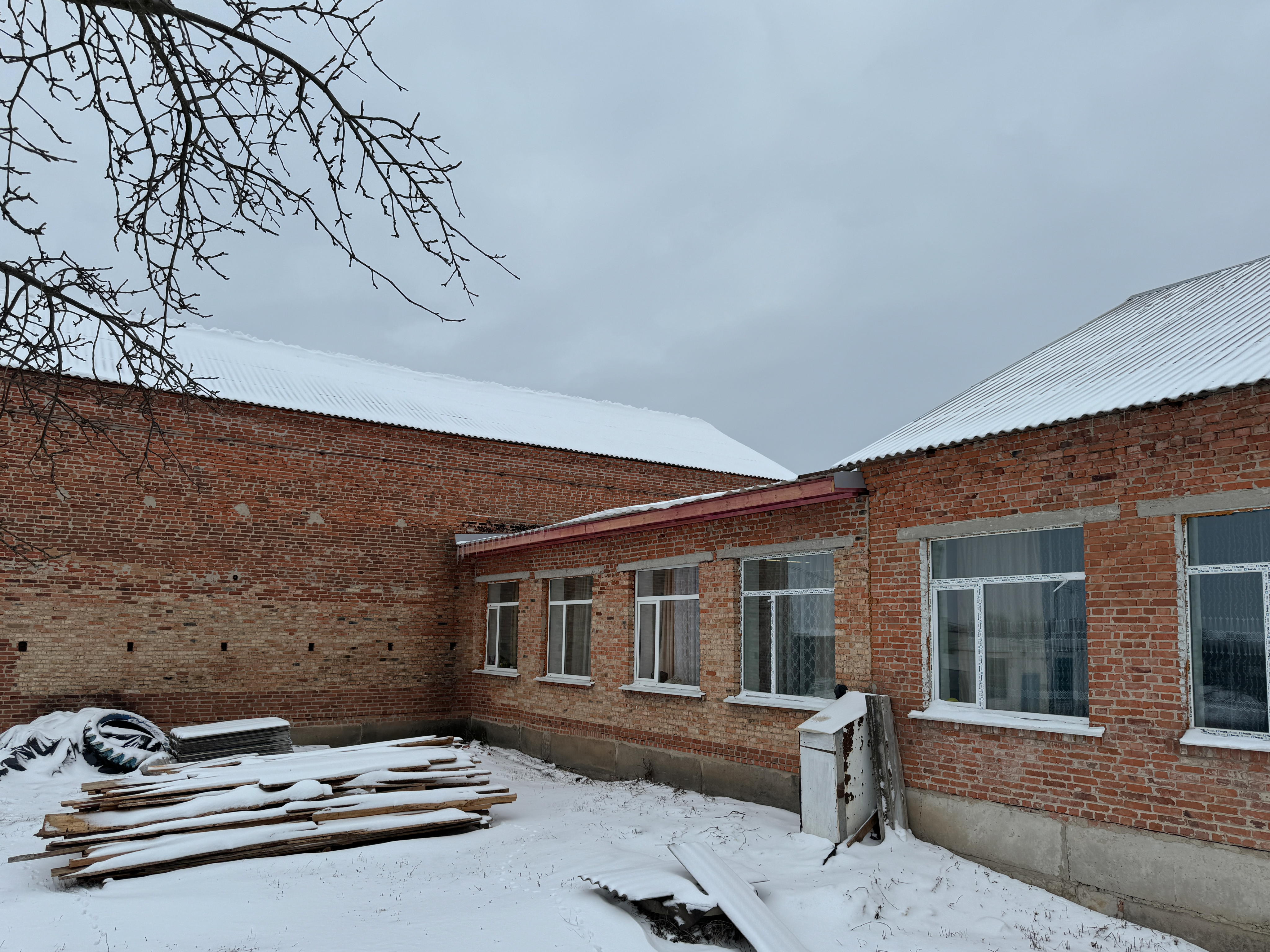 The hidden casualties of war: how attacks on schools in Ukraine are  affecting children | NRC