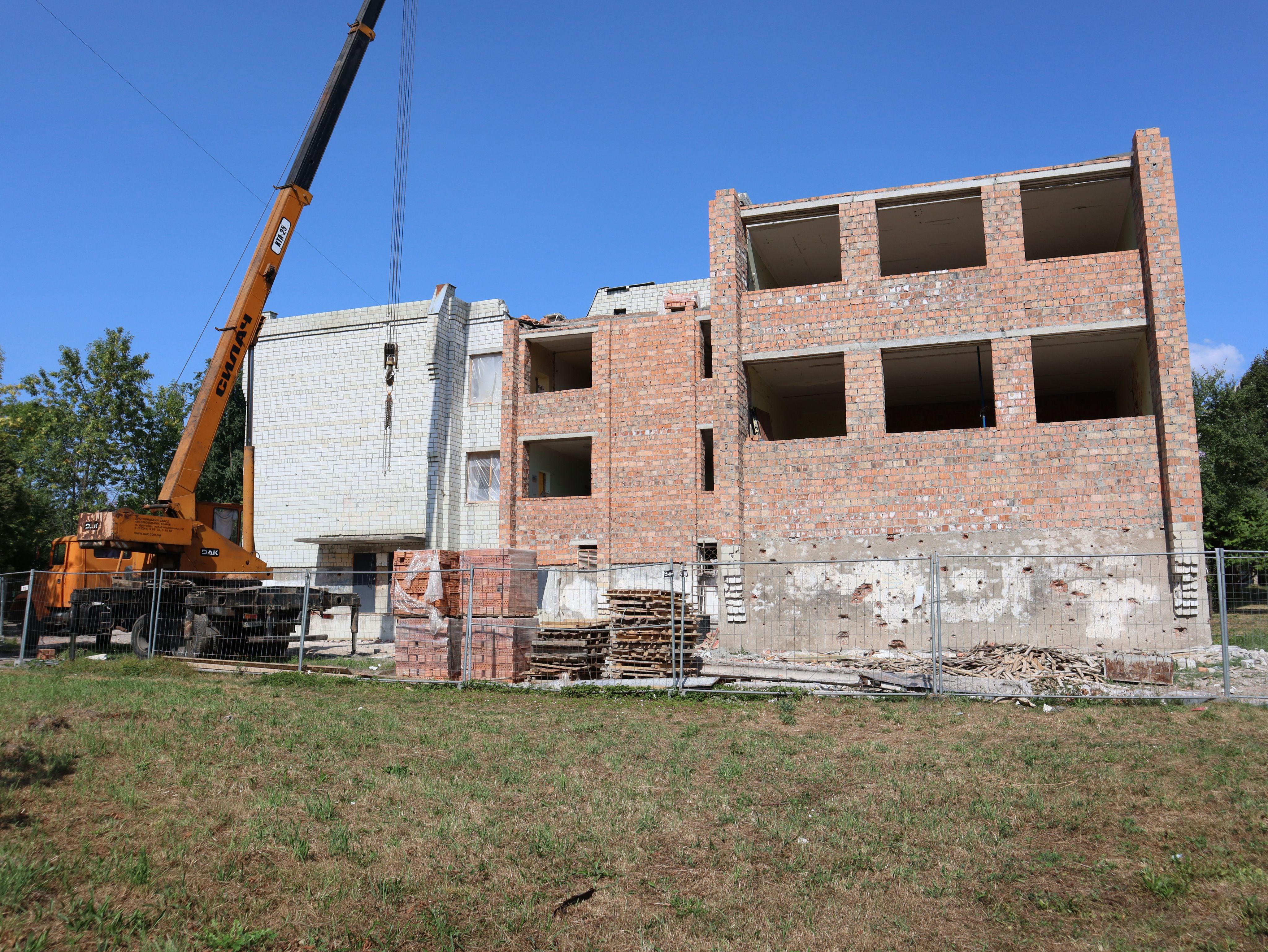 The hidden casualties of war: how attacks on schools in Ukraine are  affecting children | NRC